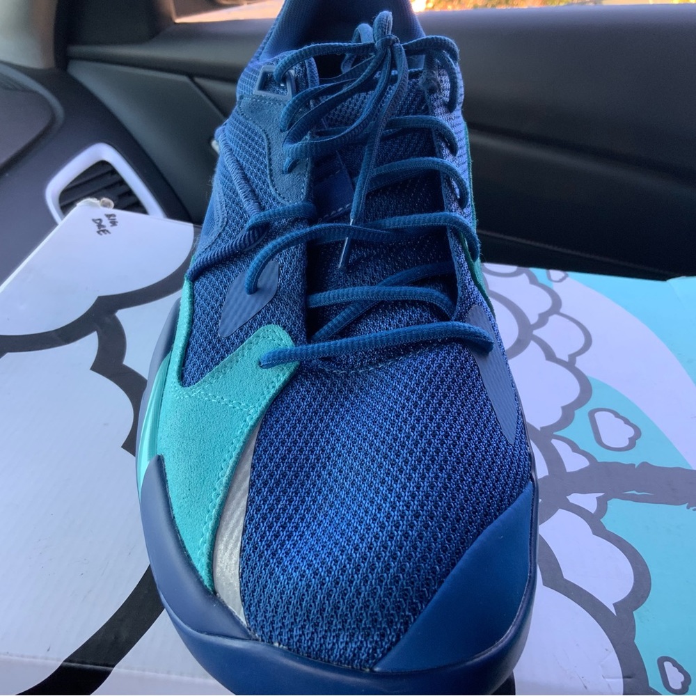Mens Basketball Shoes
